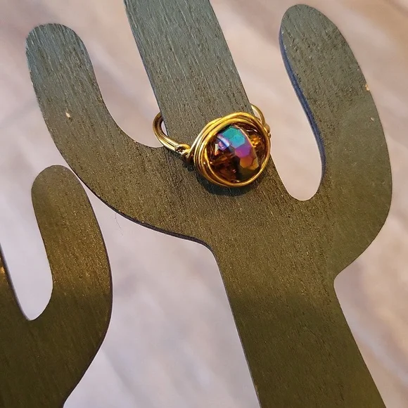Gold Tone Iridescent Bead Wire Wrapped Ring, Size 7 - Picture 7 of 11